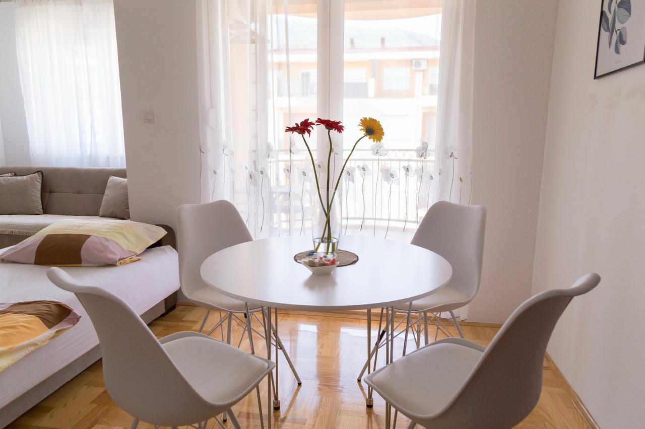 Apartmans Centar Τρέμπινιε Εξωτερικό φωτογραφία
